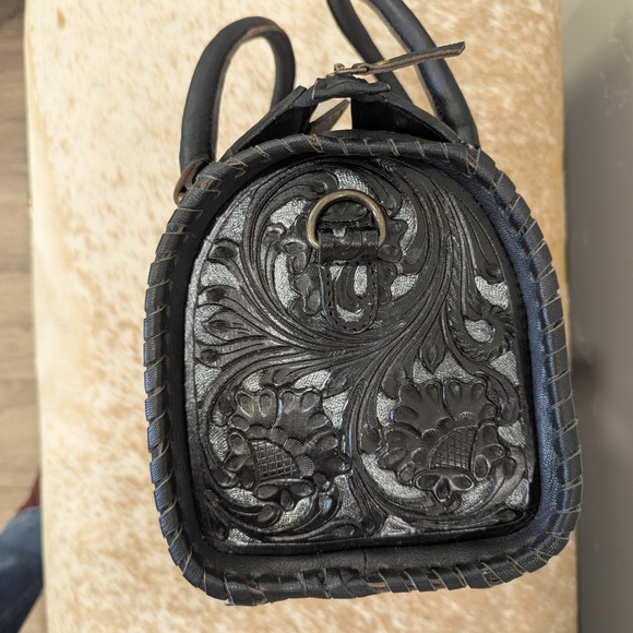 Black Floral Tooled Leather Satchel - Unbranded - Picture 5 of 6